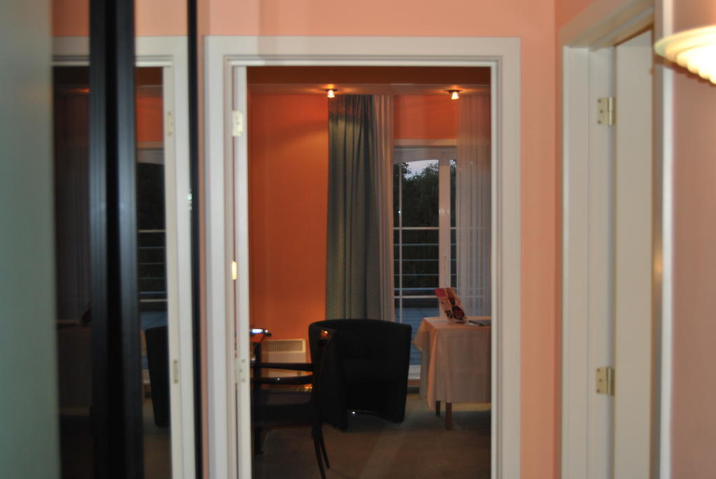 Greenpark Hotel Sint-Pieters-Leeuw Dış mekan fotoğraf